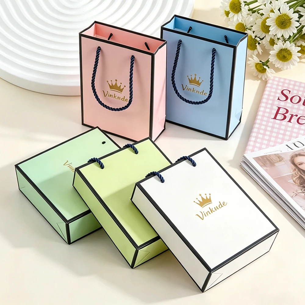 50Pcs/Lot Custom Logo Paper Jewelry Tote Bag Shopping Shoes Earrings Keychain Brooch Gift Packaging Wedding Gift Small Business
50Pcs/Lot Custom Logo Paper Jewelry Tote Bag Shopping Shoes Earrings Keychain Brooch Gift Packaging Wedding Gift Small Business