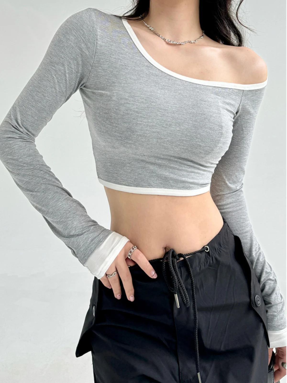 Slim Fit Short Jazz Top Women's Long Sleeve Asymmetrical Shoulder Design Cotton Blend Comfortable Breathable Printed T-shirt
Slim Fit Short Jazz Top Women's Long Sleeve Asymmetrical Shoulder Design Cotton Blend Comfortable Breathable Printed T-shirt