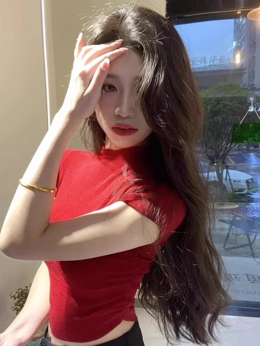 Retro Style Red Half High Collar Short Sleeve Knitted Slim Fit T-Shirt Women's Summer 2026 New Korean Style Base Shirt
Retro Style Red Half High Collar Short Sleeve Knitted Slim Fit T-Shirt Women's Summer 2026 New Korean Style Base Shirt