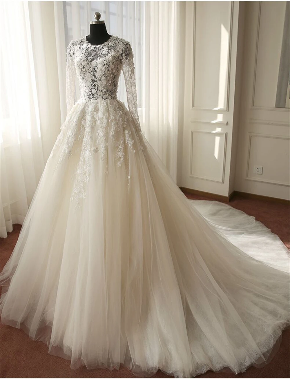 ZJ9038 Sexy Princess Wedding Dress Boho 2023 Robe Elegant Long Bridal Beach Wedding Gowns Floral Lace Appliques Spaghetti Straps
ZJ9038 Sexy Princess Wedding Dress Boho 2023 Robe Elegant Long Bridal Beach Wedding Gowns Floral Lace Appliques Spaghetti Straps