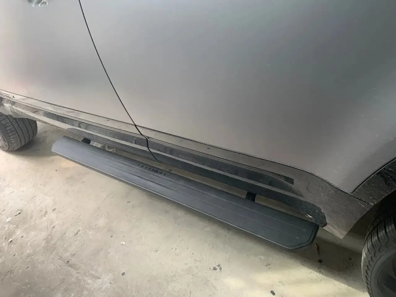 Original Style Electric Side Pedal Running Board for Land Rover Defender 90/110/130 Aluminum Alloy Body Parts Electric Side Step
Original Style Electric Side Pedal Running Board for Land Rover Defender 90/110/130 Aluminum Alloy Body Parts Electric Side Step