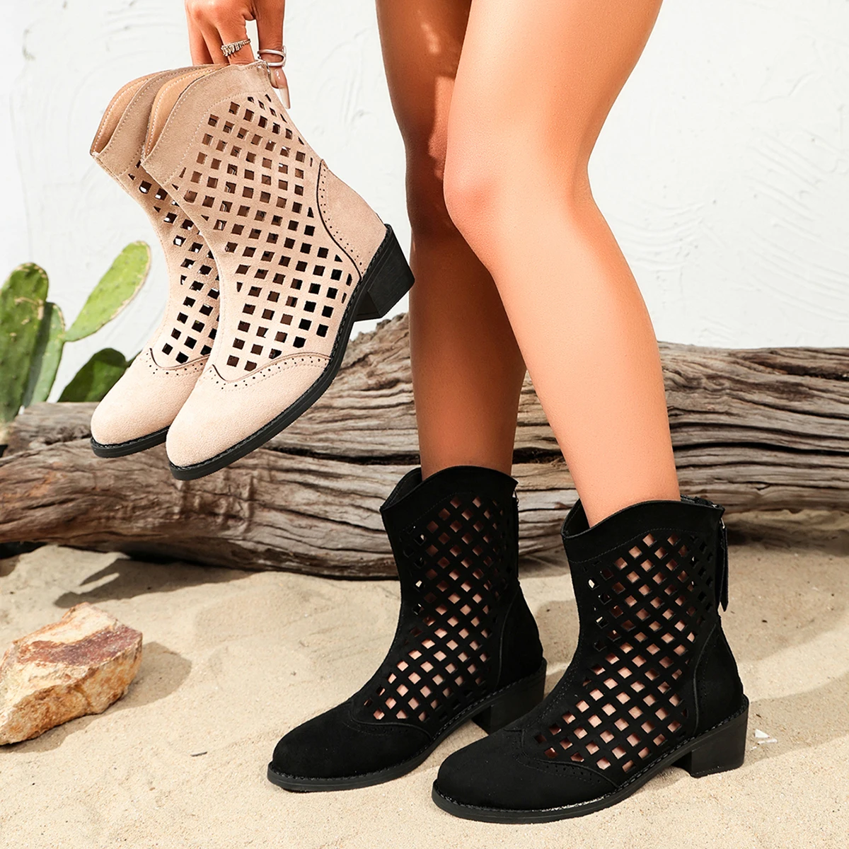 2026 Spring and Summer Fashion Hollow Breathable Large Size Sandals Solid Color Round Toe Versatile Square Heel Western Sandals
2026 Spring and Summer Fashion Hollow Breathable Large Size Sandals Solid Color Round Toe Versatile Square Heel Western Sandals