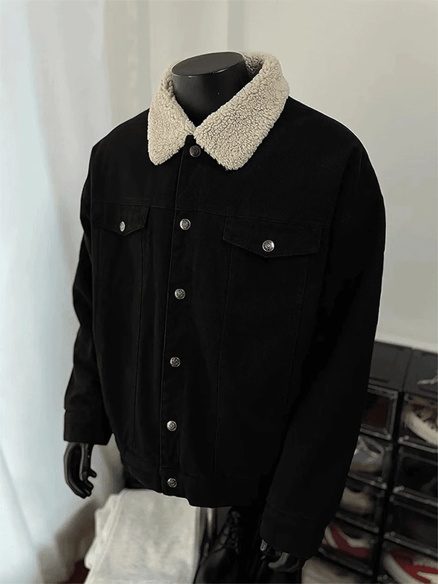 Thiened зимняя хлопковая куртка для мужчин, теплая джинсовая куртка на бархатной подкладке с бархатной подкладкой, длинная повседневная верхняя одежда свера, пальто
Thiened зимняя хлопковая куртка для мужчин, теплая джинсовая куртка на бархатной подкладке с бархатной подкладкой, длинная повседневная верхняя одежда свера, пальто