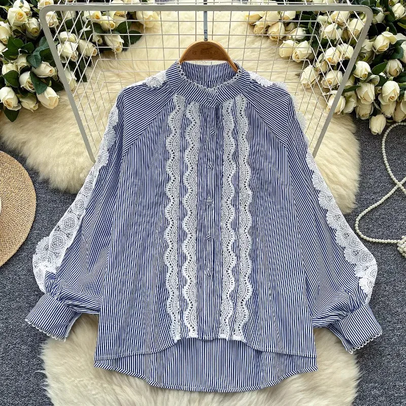 SuperAen Korean Style Retro Lace Splicing Lantern Sleeve Shirt Women's High-end Casual Striped Top Shirts
SuperAen Korean Style Retro Lace Splicing Lantern Sleeve Shirt Women's High-end Casual Striped Top Shirts