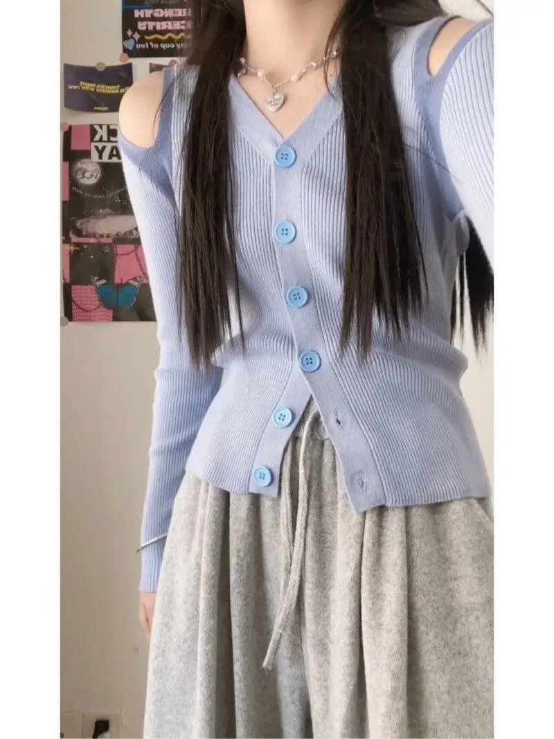 Blue V-Neck Hollow out Shoulder Knitted Open Cardigan Women's Slim Fit Top Trendy Korean Style Commute Fashion Inner Shirt
Blue V-Neck Hollow out Shoulder Knitted Open Cardigan Women's Slim Fit Top Trendy Korean Style Commute Fashion Inner Shirt