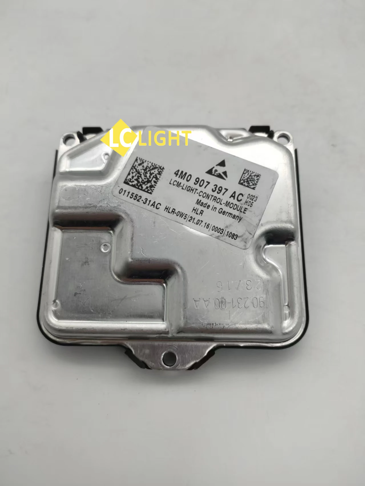 Original 4M0907397AC Genuine LED Headlamp Controller Module Unit Suitable For A4 A5 Q7 Low 4M0 907 397 AC
Original 4M0907397AC Genuine LED Headlamp Controller Module Unit Suitable For A4 A5 Q7 Low 4M0 907 397 AC