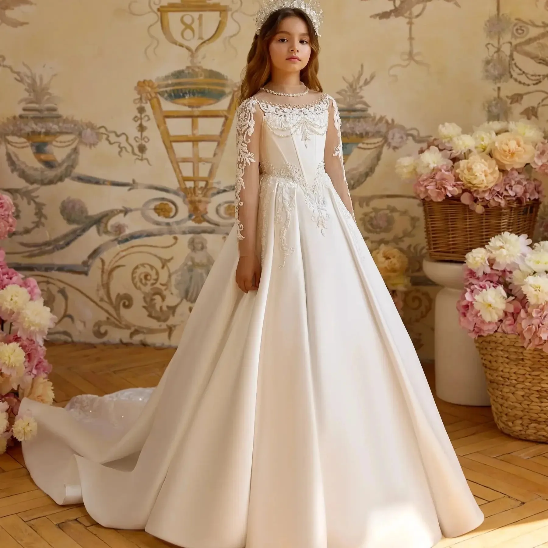Customized Long Sleeve Lace Flower Girl's Dresses for Wedding Appliqued High Neck First Communion Dress Baby Girl Birthday Part
Customized Long Sleeve Lace Flower Girl's Dresses for Wedding Appliqued High Neck First Communion Dress Baby Girl Birthday Part