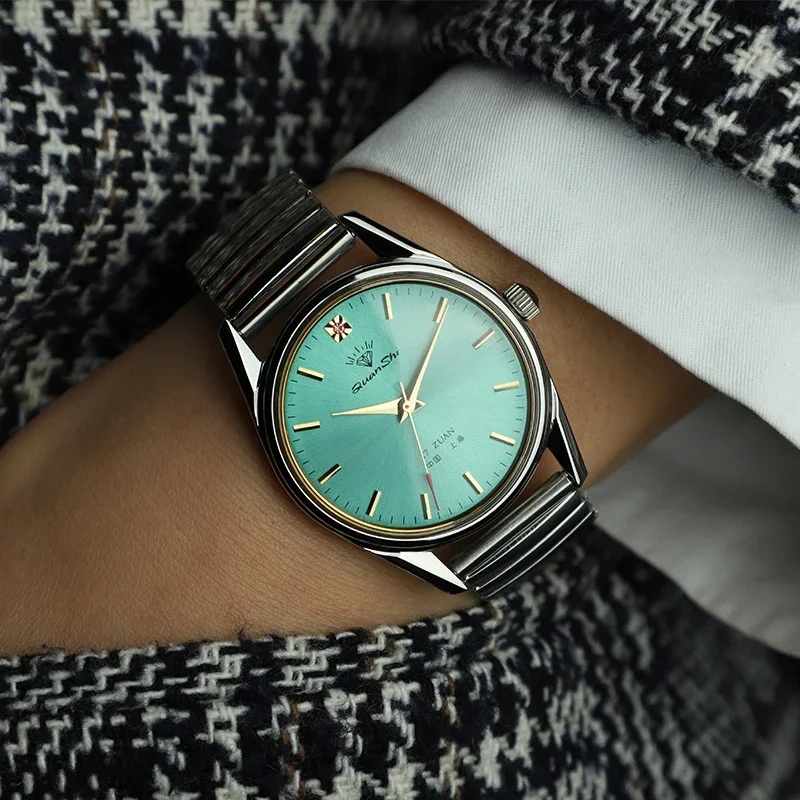 Men's Retro Mechanical Watch Green Dial Manual Spring Waterproof Stainless Steel Leather Strap 36mm
Men's Retro Mechanical Watch Green Dial Manual Spring Waterproof Stainless Steel Leather Strap 36mm