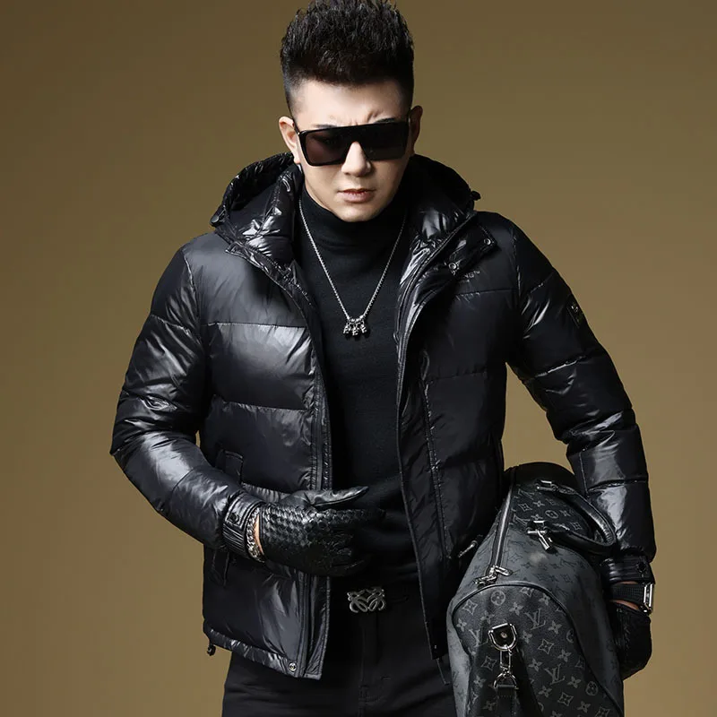 Мужская зимняя утепленная глянцевая куртка с капюшоном, модная, высококачественная, брендовая, в стиле ретро, повседневная верхняя одежда
Мужская зимняя утепленная глянцевая куртка с капюшоном, модная, высококачественная, брендовая, в стиле ретро, повседневная верхняя одежда