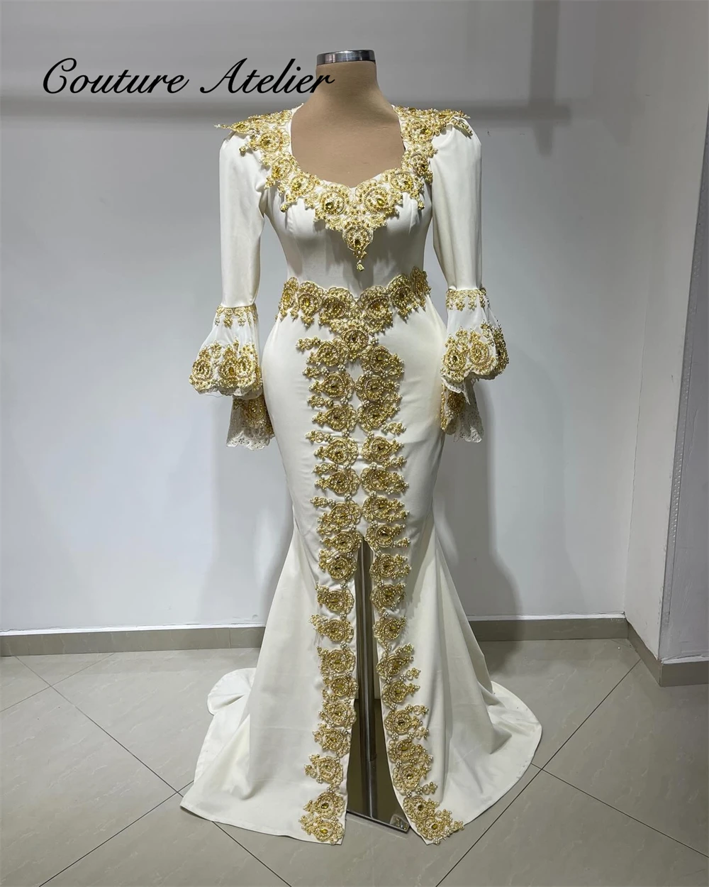 Fabulous White Kaftan Evening Dresses Gold Beads Applique Split Long Sleeves Mermaid Dubai Dinner Dress For Woman Customized
Fabulous White Kaftan Evening Dresses Gold Beads Applique Split Long Sleeves Mermaid Dubai Dinner Dress For Woman Customized