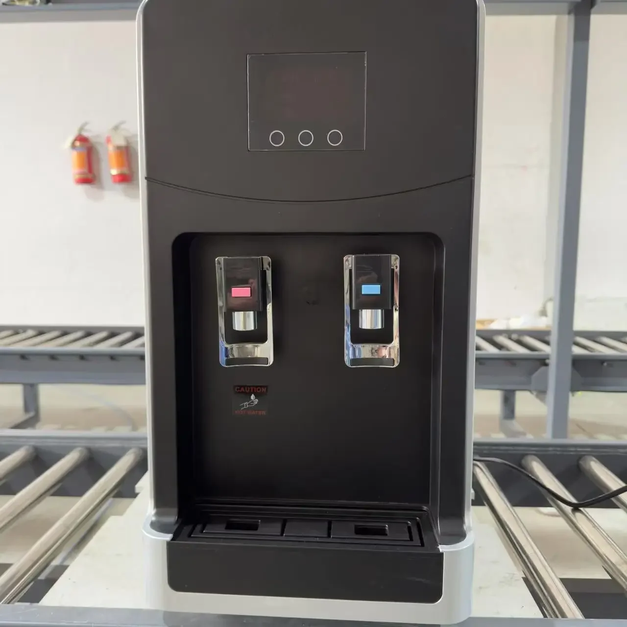Td2025 Improved 20L/T Atmospheric Water Generator Potable Water Home Office Portable Counter Top UV6-StagePurification Bottom
Td2025 Improved 20L/T Atmospheric Water Generator Potable Water Home Office Portable Counter Top UV6-StagePurification Bottom