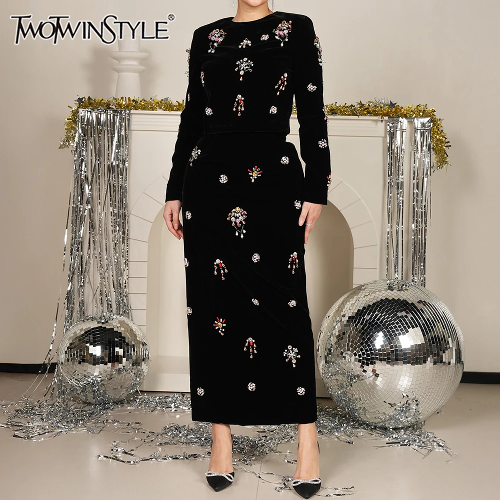 TWOTWINSTYLE Solid Slimming Two Piece Sets for Women Round Neck Long Sleeves Patchwork Diamonds Top High Wasit Skirt Female New
TWOTWINSTYLE Solid Slimming Two Piece Sets for Women Round Neck Long Sleeves Patchwork Diamonds Top High Wasit Skirt Female New