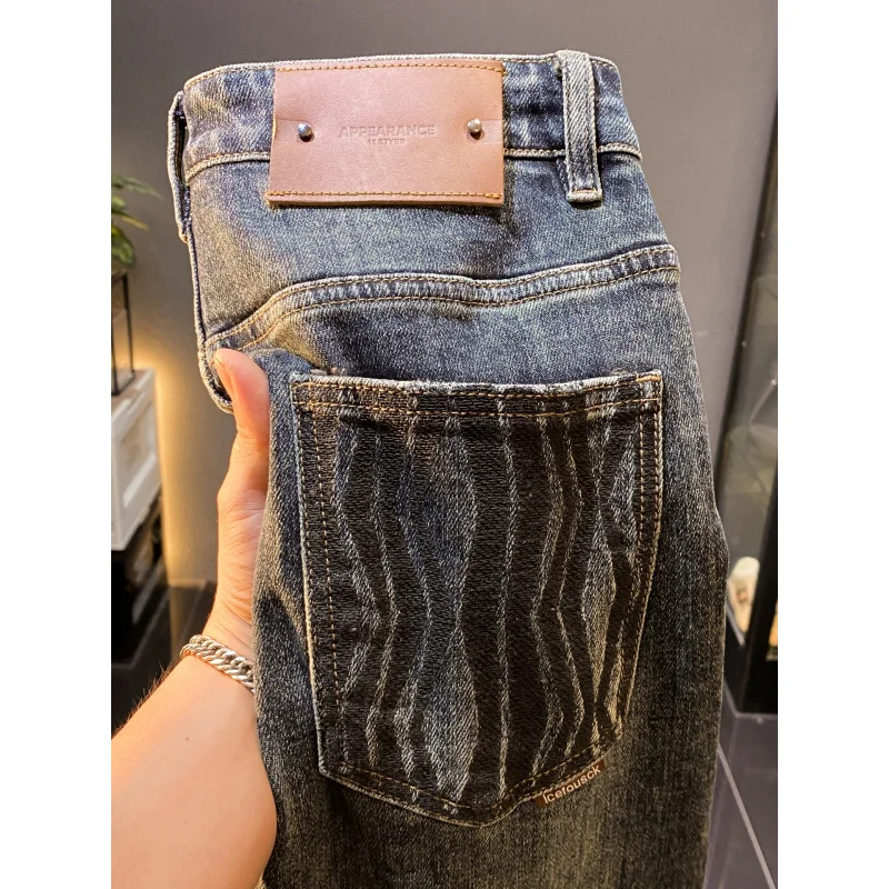 Autumn men's jeans high-end trend embroidered slightly loose Haren tapered small foot casual pants
Autumn men's jeans high-end trend embroidered slightly loose Haren tapered small foot casual pants