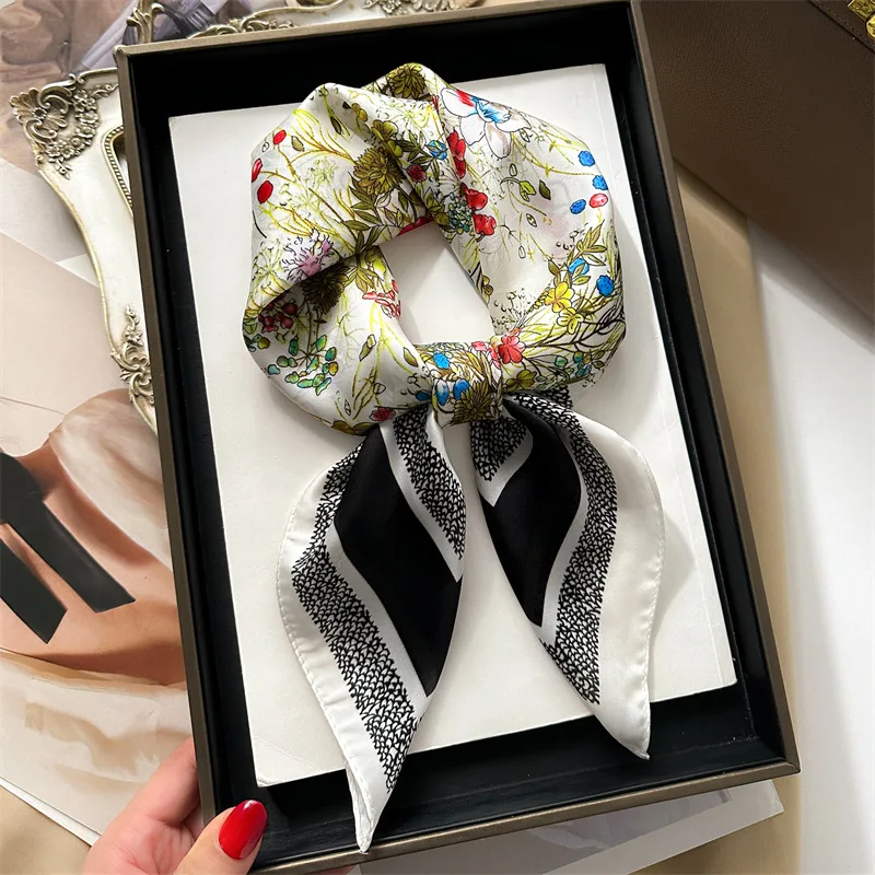 2024 French Flowers Retro 70*70cm Silk Square Scarf Women Bind Hair Tie Bag Hairband Neckerchief Headband Foulard Ribbon Hijab
2024 French Flowers Retro 70*70cm Silk Square Scarf Women Bind Hair Tie Bag Hairband Neckerchief Headband Foulard Ribbon Hijab