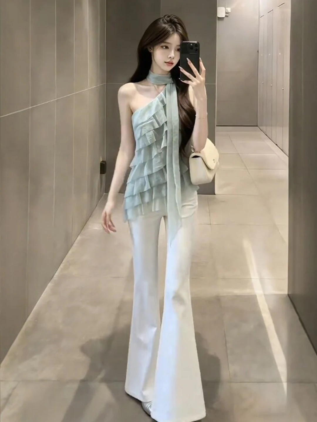 Summer Cute Set Design Sensation Beautiful Slant Shoulder Strap Long Pants Whole Set OOTD Matching Women's Fashion Ensemble
Summer Cute Set Design Sensation Beautiful Slant Shoulder Strap Long Pants Whole Set OOTD Matching Women's Fashion Ensemble