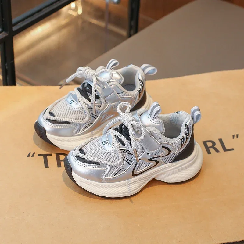 Boys Girls Sports Shoes Thick Soft Sole 2025 New Students Running Shoes Comfortable Non-slip Children Sneakers Handsome Trendy
Boys Girls Sports Shoes Thick Soft Sole 2025 New Students Running Shoes Comfortable Non-slip Children Sneakers Handsome Trendy