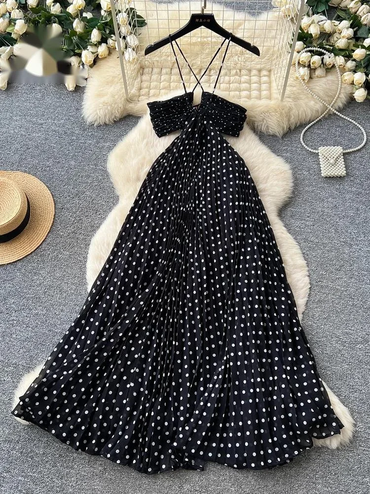 Polka Dot Holiday Maxi Dresses Women Beach Lazy Lace Up A-line Pleated Summer Backless Hollow Out Sensual Slip Dress
Polka Dot Holiday Maxi Dresses Women Beach Lazy Lace Up A-line Pleated Summer Backless Hollow Out Sensual Slip Dress