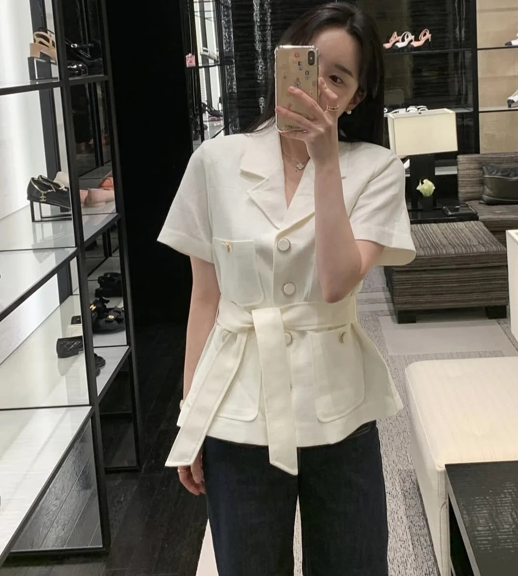 Elegant Temperament Short Sleeved Suit Jacket Women's Summer Pocket Lace Up Coat
Elegant Temperament Short Sleeved Suit Jacket Women's Summer Pocket Lace Up Coat