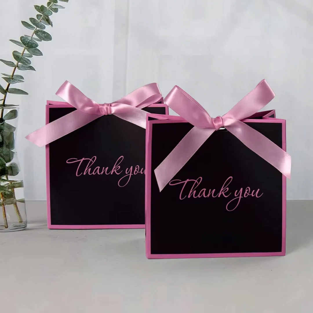 Black Handbag Pink Border Ribbon Jewelry Paper Gift Bag Bowknot Perfume Wedding Party Birthday Packaging Boutique Storage
Black Handbag Pink Border Ribbon Jewelry Paper Gift Bag Bowknot Perfume Wedding Party Birthday Packaging Boutique Storage