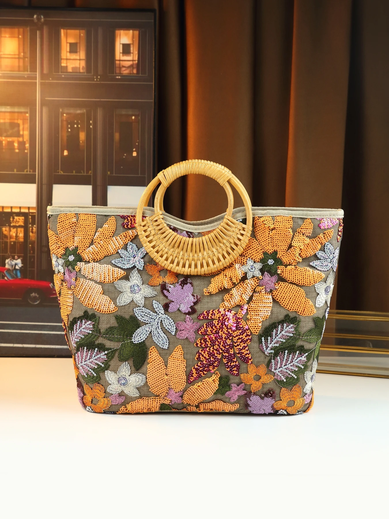 Leisure Travel Color Sequins Flower Embroidery Tote Bag Embossed Large Capacity Women's Bag
Leisure Travel Color Sequins Flower Embroidery Tote Bag Embossed Large Capacity Women's Bag