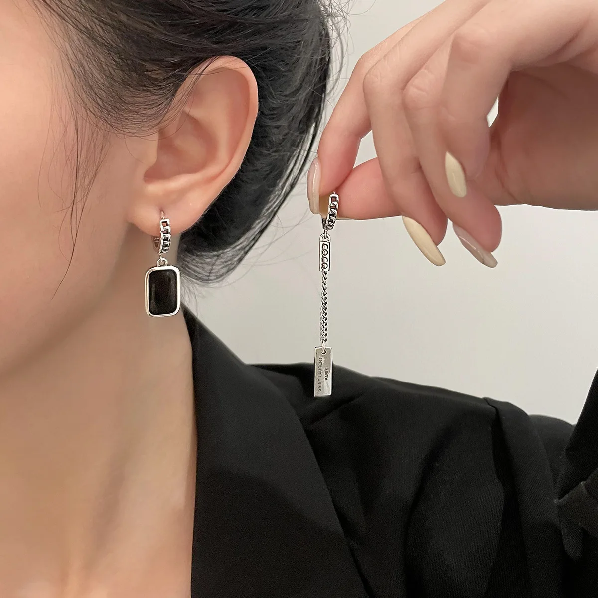 MODOMA Korean Fashion Asymmetric Fringed Earrings For Women 2022 Luxury Silver Color Clip On Earrings Elegant Female Jewelry
MODOMA Korean Fashion Asymmetric Fringed Earrings For Women 2022 Luxury Silver Color Clip On Earrings Elegant Female Jewelry