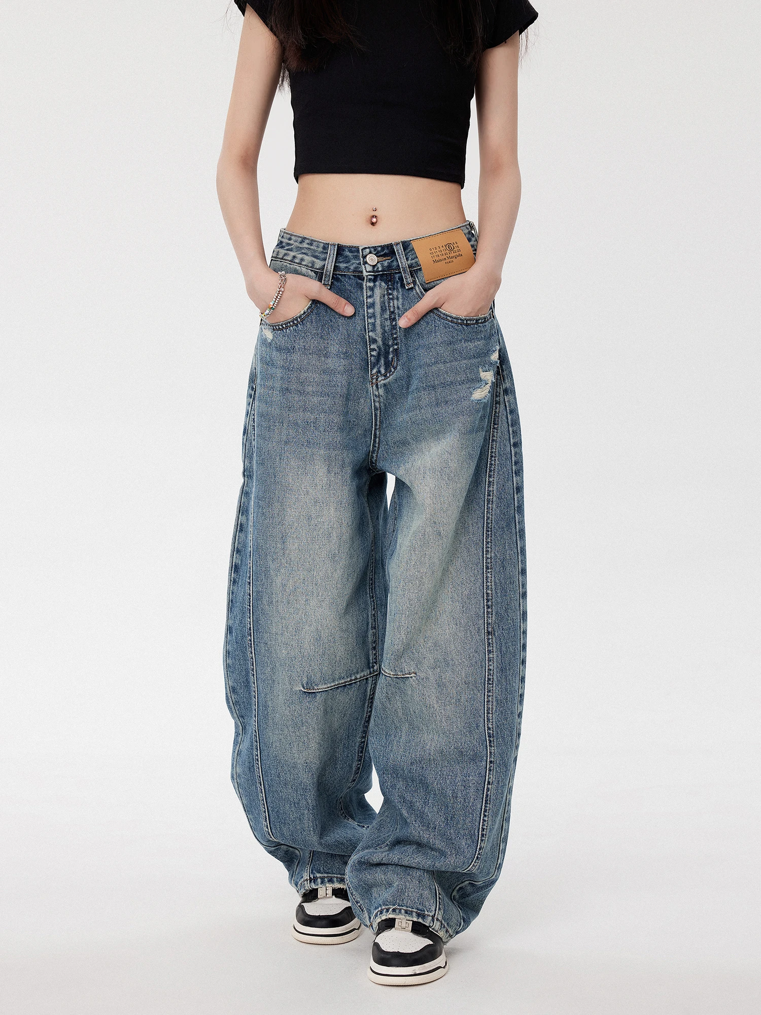 American Style Blue Curved Knife Jeans Loose Wide Leg Pants Casual Washed Denim Ladies Summer Fashion E.D.X Brand
American Style Blue Curved Knife Jeans Loose Wide Leg Pants Casual Washed Denim Ladies Summer Fashion E.D.X Brand