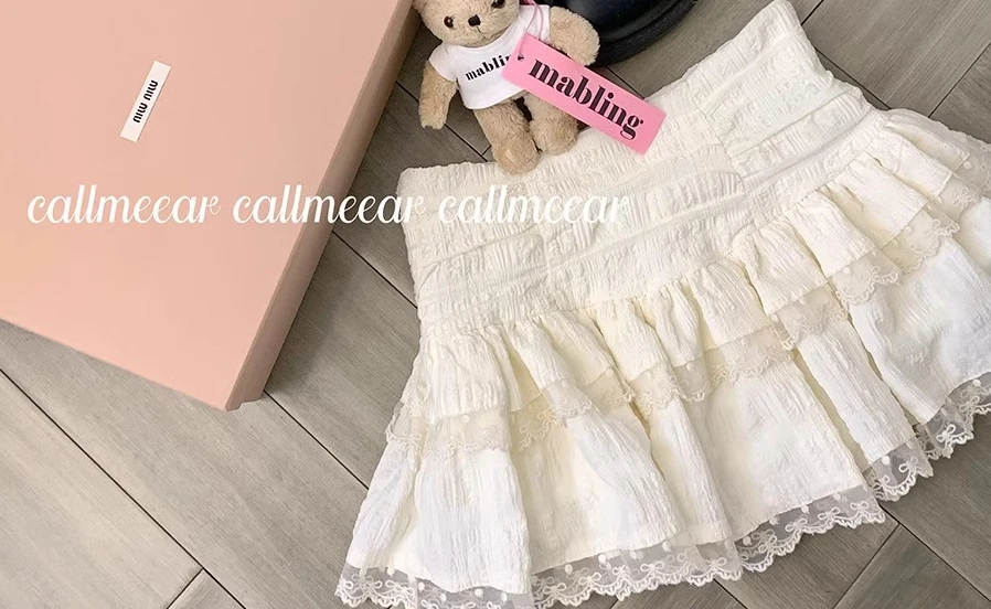 New Sweet Style 2024 Autumn and Winter High-end Designed Temperature Double Layer Lace Spliced Short Cake Skirt for Women
New Sweet Style 2024 Autumn and Winter High-end Designed Temperature Double Layer Lace Spliced Short Cake Skirt for Women