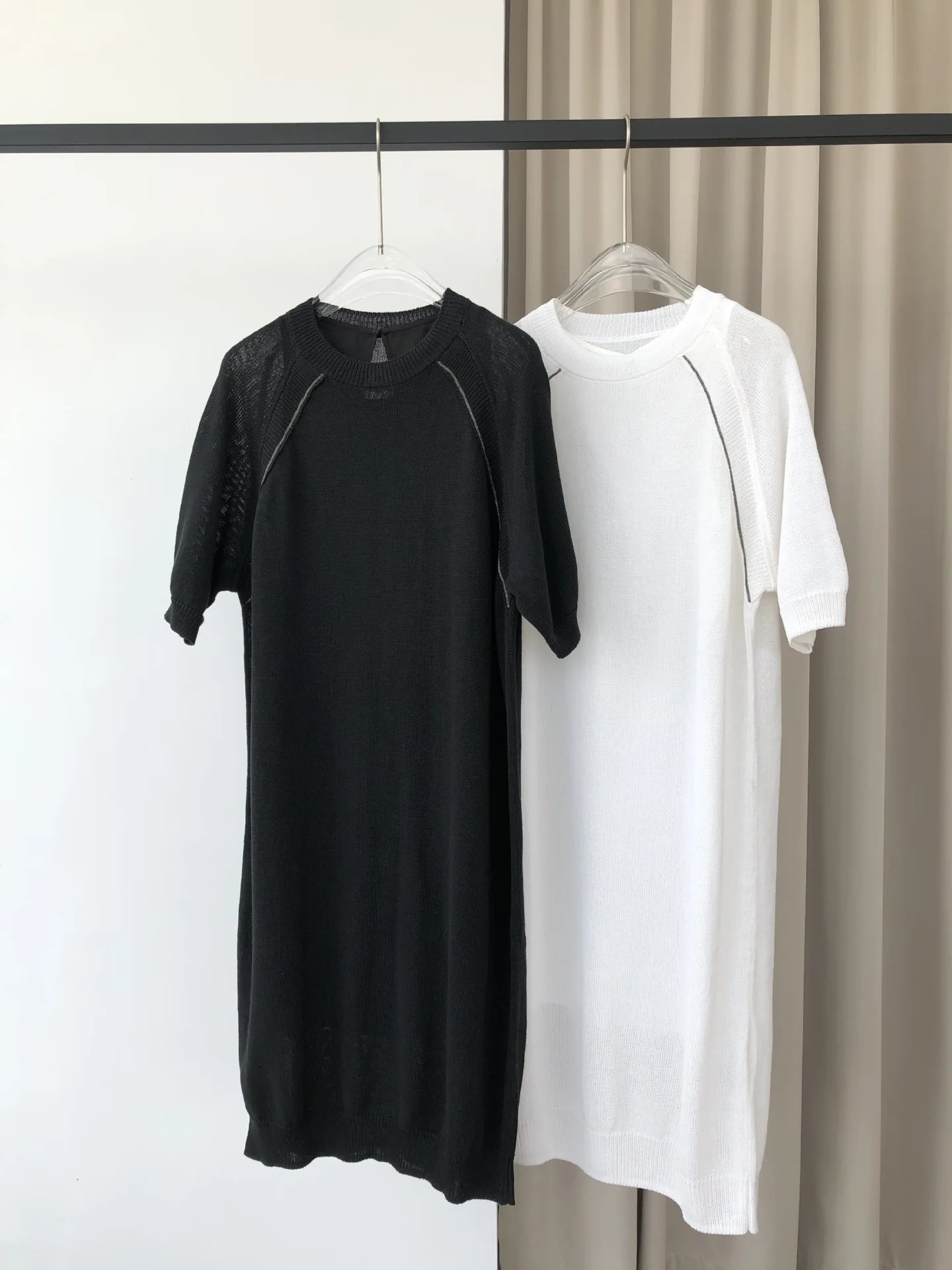 Maxi Dress for Ladies 2024 New Spring Summer Bead Chain Fake Two Piece O-neck Loose Casual Robes
Maxi Dress for Ladies 2024 New Spring Summer Bead Chain Fake Two Piece O-neck Loose Casual Robes