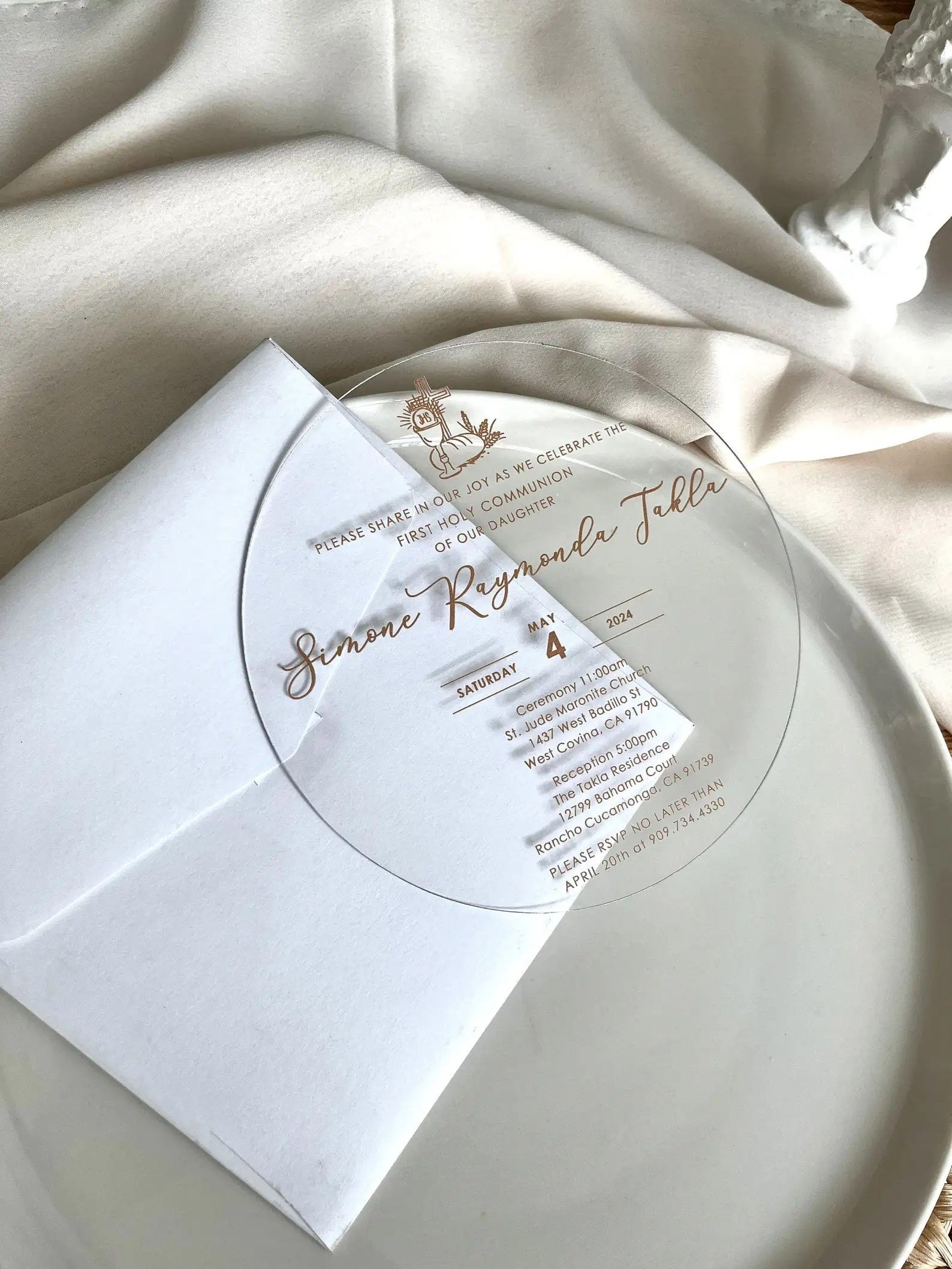 Custom Acrylic Round Wedding Invitation Card Elegant Menu Christening Party Business Design Wedding Place Settings for Decor
Custom Acrylic Round Wedding Invitation Card Elegant Menu Christening Party Business Design Wedding Place Settings for Decor
