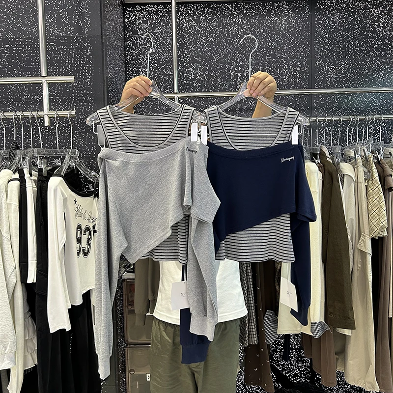 Модный корейский комплект из двух предметов: свитшот с открытыми плечами и длинными рукавами и брюки, повседневный стиль, стандартный крой
Модный корейский комплект из двух предметов: свитшот с открытыми плечами и длинными рукавами и брюки, повседневный стиль, стандартный крой