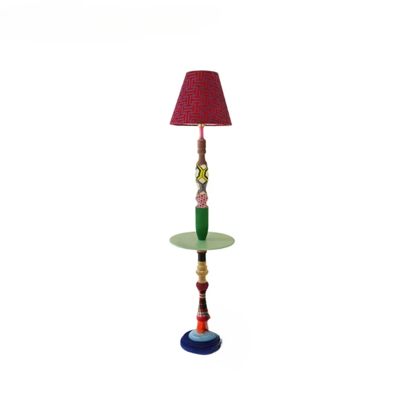 Floor lamp, living room simple modern bedroom European creative floor lamp, vertical lamp
Floor lamp, living room simple modern bedroom European creative floor lamp, vertical lamp