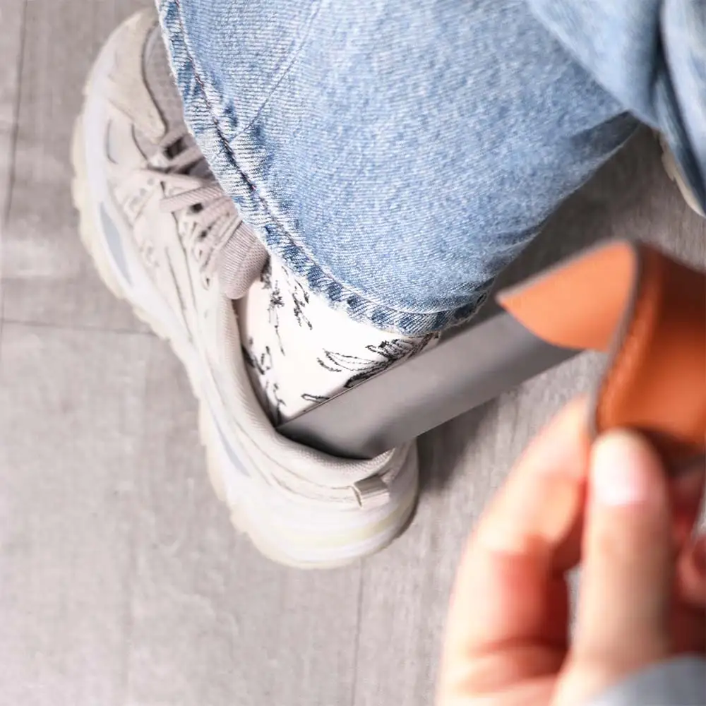 Portable Long Handle Shoe Horn Leather Strap Spoon Shape Leather Shoe Horn Set 42cm Stainless Steel Long Shoe Lifter For Seniors
Portable Long Handle Shoe Horn Leather Strap Spoon Shape Leather Shoe Horn Set 42cm Stainless Steel Long Shoe Lifter For Seniors