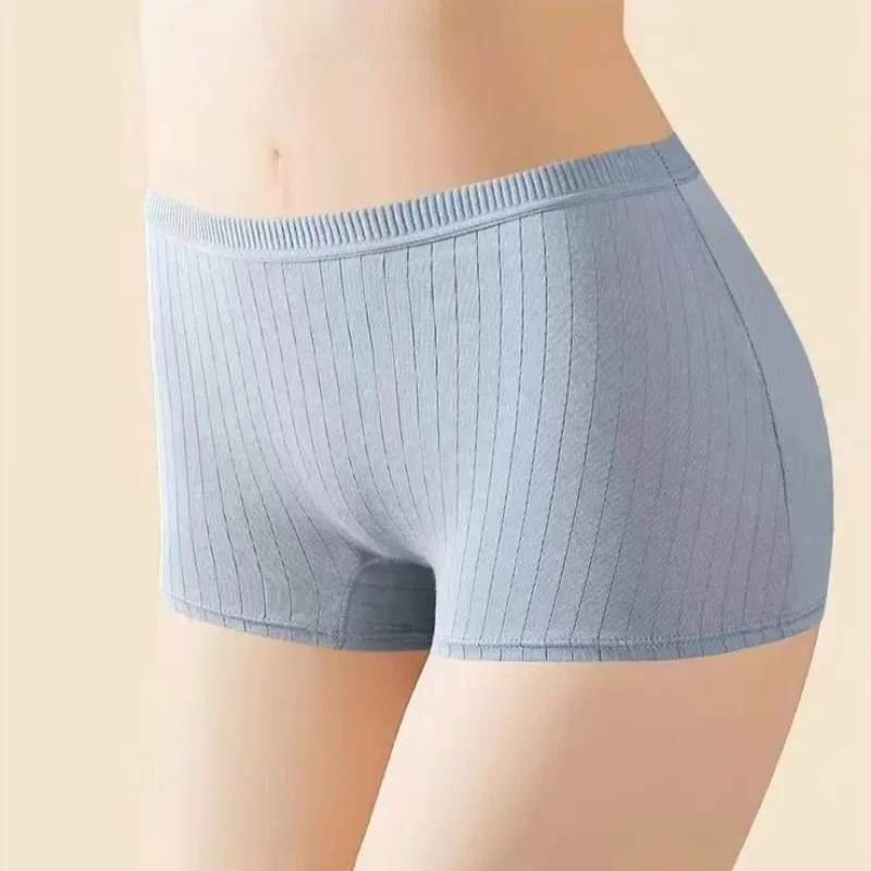 Cotton Women Safety Panties Solid Color Under Skirt Female Seamless Underpants Plus Size Boxer Shorts Panties 2025 New 
Cotton Women Safety Panties Solid Color Under Skirt Female Seamless Underpants Plus Size Boxer Shorts Panties 2025 New