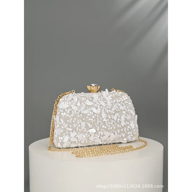 2026Spring new sequin clip shell bag, fashionable chain small square bag, evening crossbody bag
2026Spring new sequin clip shell bag, fashionable chain small square bag, evening crossbody bag