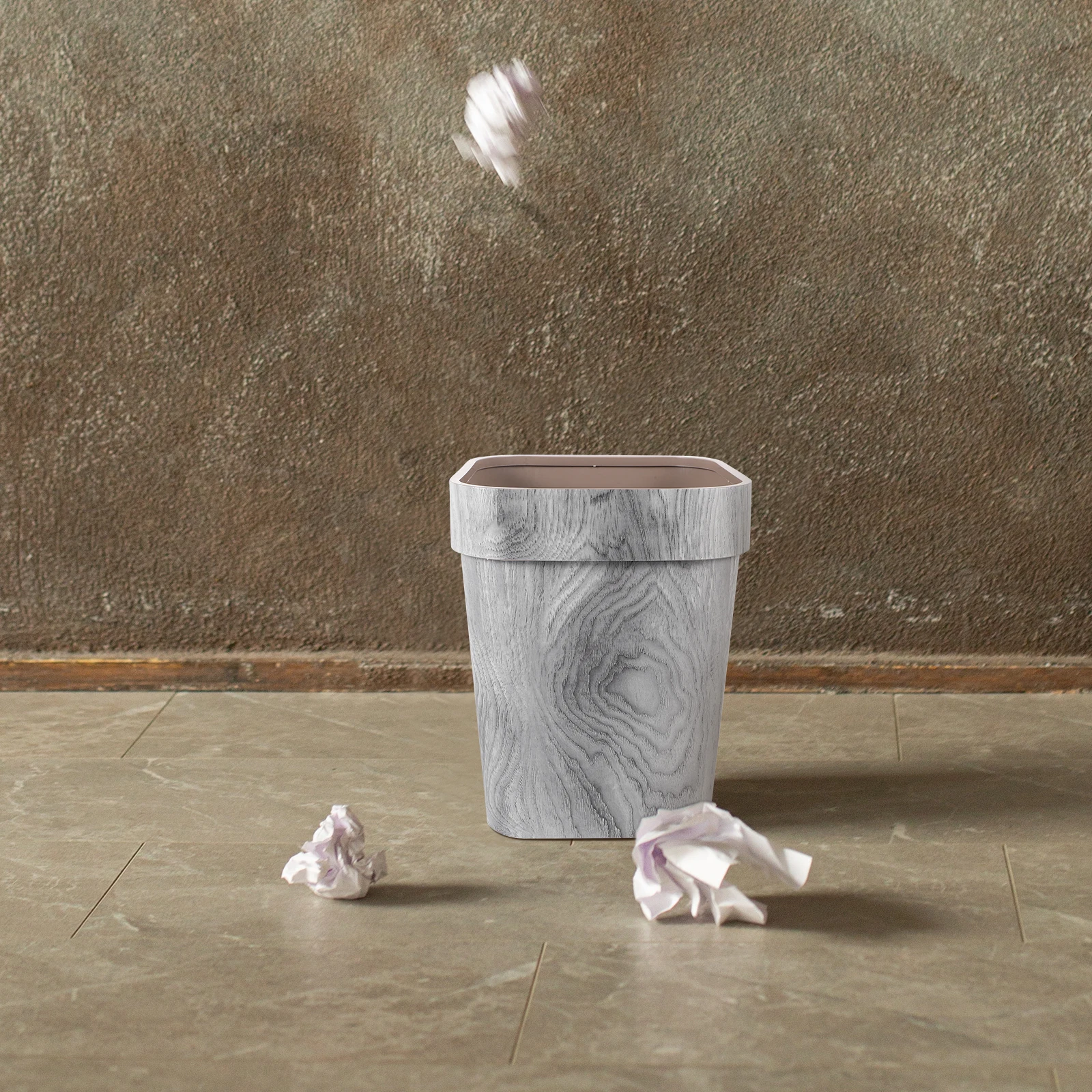 Trash Can Vintage Bin PP Material Environmental Protection Garbage Cans Home Office Bedroom Waste Basket Recycling Container
Trash Can Vintage Bin PP Material Environmental Protection Garbage Cans Home Office Bedroom Waste Basket Recycling Container