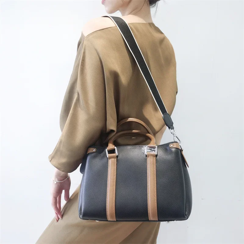 2024 Women's Shoulder Color Contrast Fashion Casual Layer Cowhide Women's Handbag Leather Women's Crossbody Purses And Handbag
2024 Women's Shoulder Color Contrast Fashion Casual Layer Cowhide Women's Handbag Leather Women's Crossbody Purses And Handbag