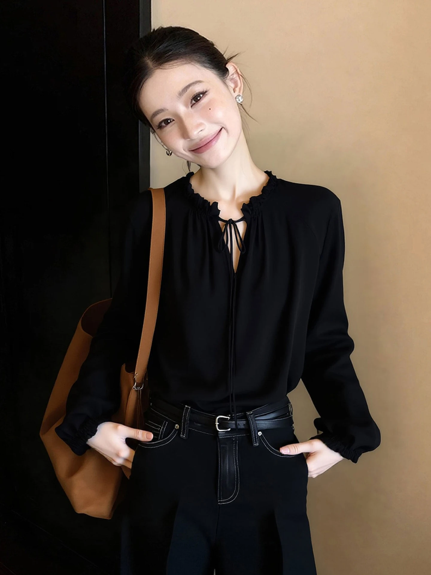 New Pure Color Casual Versatile Slimming Long Sleeve Shirt Women's Spring Belted Top Charming Maturity Style Commute Style
New Pure Color Casual Versatile Slimming Long Sleeve Shirt Women's Spring Belted Top Charming Maturity Style Commute Style