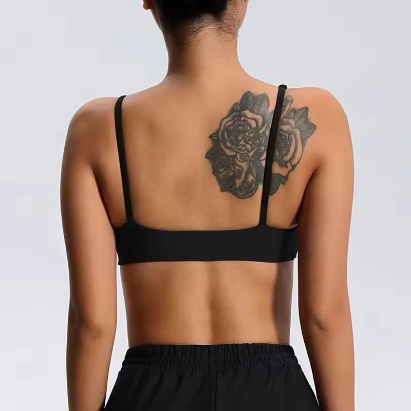 Women's Sports Underwear Gym Women Yoga Bra Sexy Sports Bra Running Pilates Fashion Fitness Bra Cross Back Soft And Comfortable
Women's Sports Underwear Gym Women Yoga Bra Sexy Sports Bra Running Pilates Fashion Fitness Bra Cross Back Soft And Comfortable
