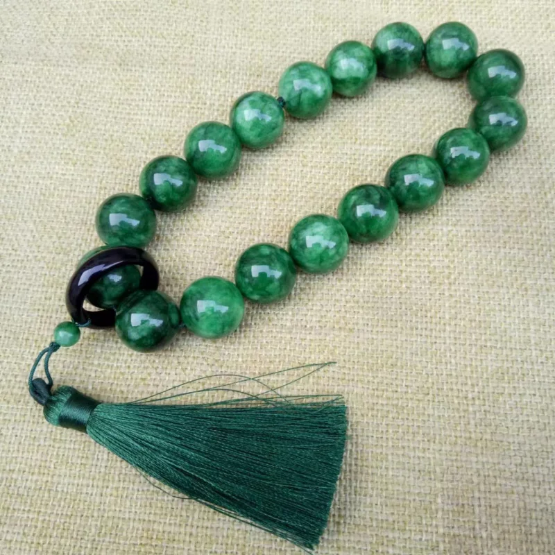 Jade Bracelet Eighteen Beads Olive Green Jewelry Buddha Beads Running Ring Handheld Car Gear Jewelry
Jade Bracelet Eighteen Beads Olive Green Jewelry Buddha Beads Running Ring Handheld Car Gear Jewelry