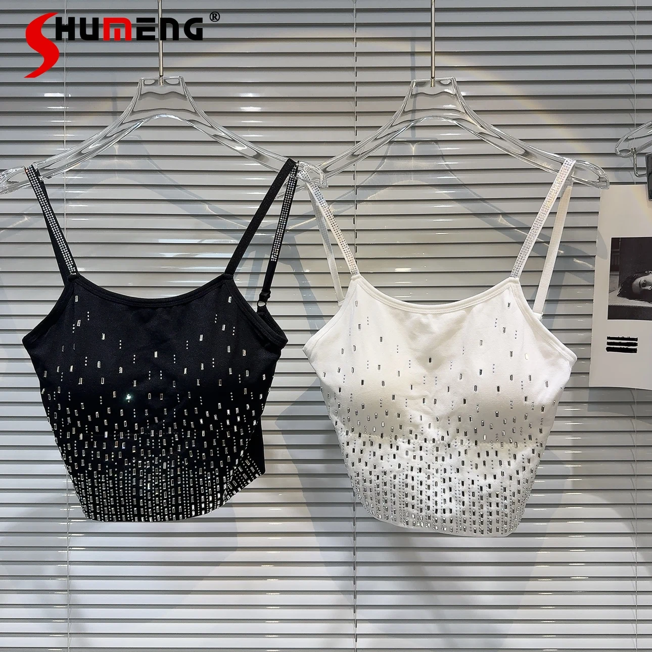 Fashion 2024 Summer Rhinestone Vests Female Temperament Hot Girl Cotton Chest Pad Camisole Sleeveless Solid Color Slim Vest
Fashion 2024 Summer Rhinestone Vests Female Temperament Hot Girl Cotton Chest Pad Camisole Sleeveless Solid Color Slim Vest