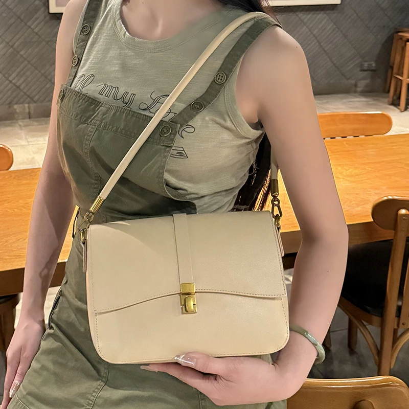 Women's Cow Leather Handbag Lady Fashion High Quality Commuter Shoulder Bags Female Cowhide Luxury Designer Retro Crossbody Bag
Women's Cow Leather Handbag Lady Fashion High Quality Commuter Shoulder Bags Female Cowhide Luxury Designer Retro Crossbody Bag