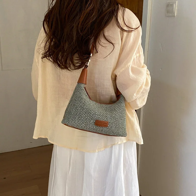 High quality women's chain strap crossbody bag, handheld women's casual handbag, fashionable zipper shoulder bag
High quality women's chain strap crossbody bag, handheld women's casual handbag, fashionable zipper shoulder bag