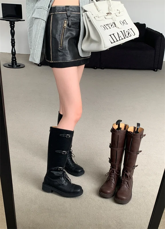 2024 Brand Design Women's Brown Vintage Motorcycles Boots Shoes Winter Black Belt Straps Wasteland Style Knee High Boots
2024 Brand Design Women's Brown Vintage Motorcycles Boots Shoes Winter Black Belt Straps Wasteland Style Knee High Boots