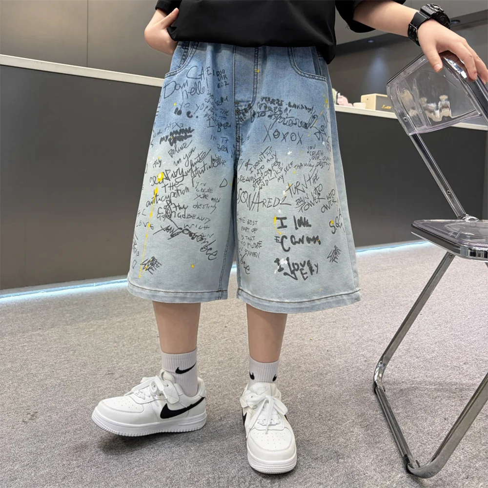 New Summer Children Fashion Street Style Light Weight Blue Tencel Denim Shorts with Drawings for Kids Boys Trendy Loose Capris
New Summer Children Fashion Street Style Light Weight Blue Tencel Denim Shorts with Drawings for Kids Boys Trendy Loose Capris