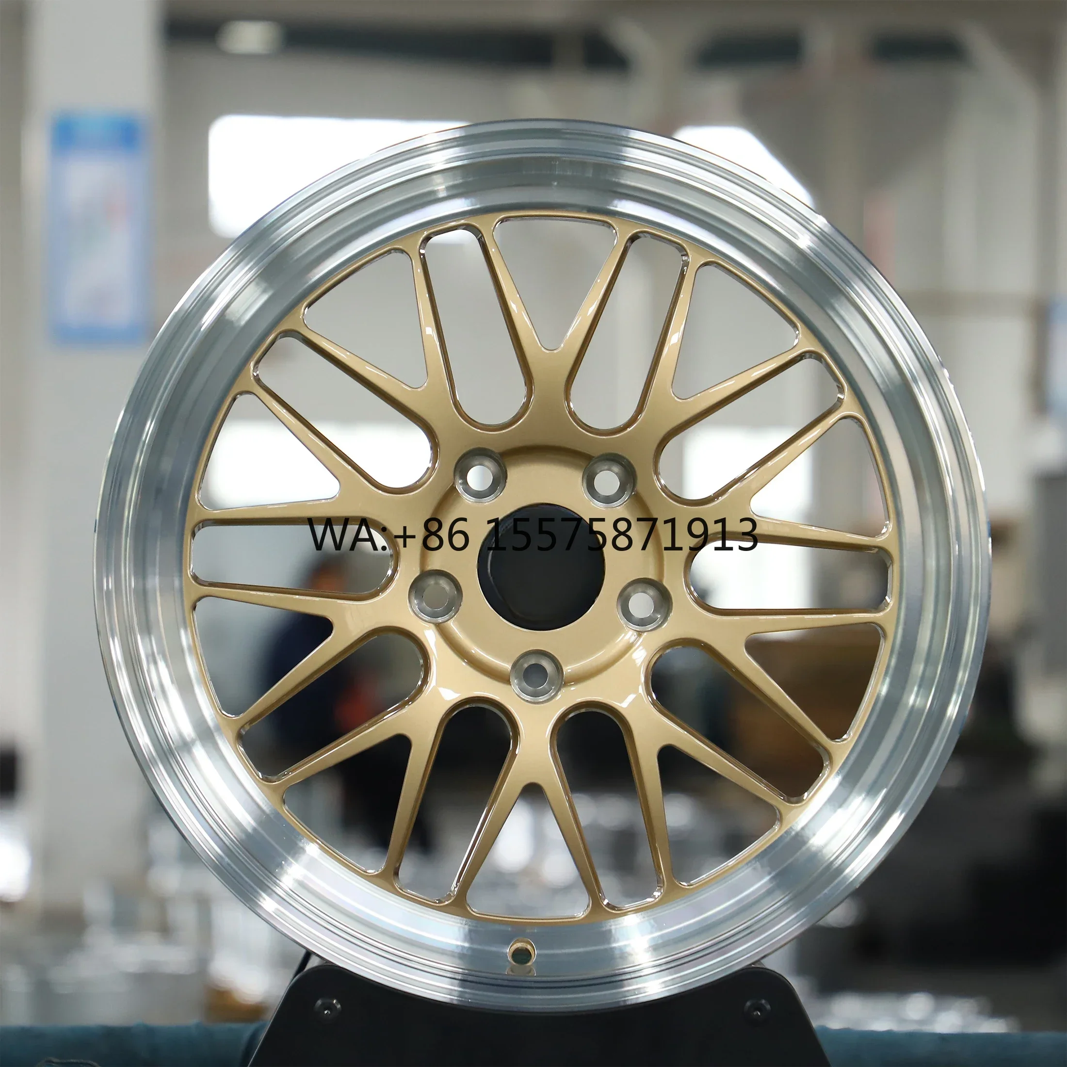 For ML-10RT New Stylish Muscular Design Chrome Polished Aluminum Rims 17-23 Inch Forged Car Wheels Low Weight Fit 5x114.3 100mm
For ML-10RT New Stylish Muscular Design Chrome Polished Aluminum Rims 17-23 Inch Forged Car Wheels Low Weight Fit 5x114.3 100mm