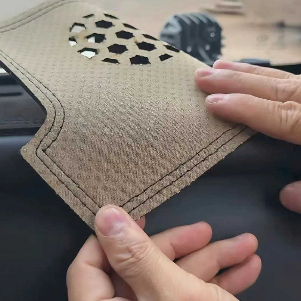 Applicable For BAIC New 212 T01 Dashboard Sun Shade Mat Center Console Anti-Glare Heat Insulation Cover Pad
Applicable For BAIC New 212 T01 Dashboard Sun Shade Mat Center Console Anti-Glare Heat Insulation Cover Pad