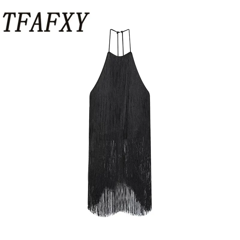 TFAFXY Chic Sexy Tassel Sling Tops Women's Sleeveless Backless Elegant Party Top 2026 Summer New Lady Fashion Tops
TFAFXY Chic Sexy Tassel Sling Tops Women's Sleeveless Backless Elegant Party Top 2026 Summer New Lady Fashion Tops