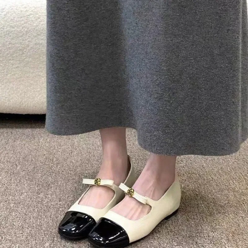 Women's Camellia Color Block Mary Jane Shoes 2026 Spring Elegant Hidden Heel Round Toe Slip-On Casual Pumps for Ladies
Women's Camellia Color Block Mary Jane Shoes 2026 Spring Elegant Hidden Heel Round Toe Slip-On Casual Pumps for Ladies