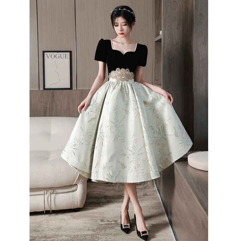 French Style Patchwork Printing Evening Dress Women Short Sleeves Pearl Appliques Prom Gown Exquisite Elegant Formal Dresses
French Style Patchwork Printing Evening Dress Women Short Sleeves Pearl Appliques Prom Gown Exquisite Elegant Formal Dresses