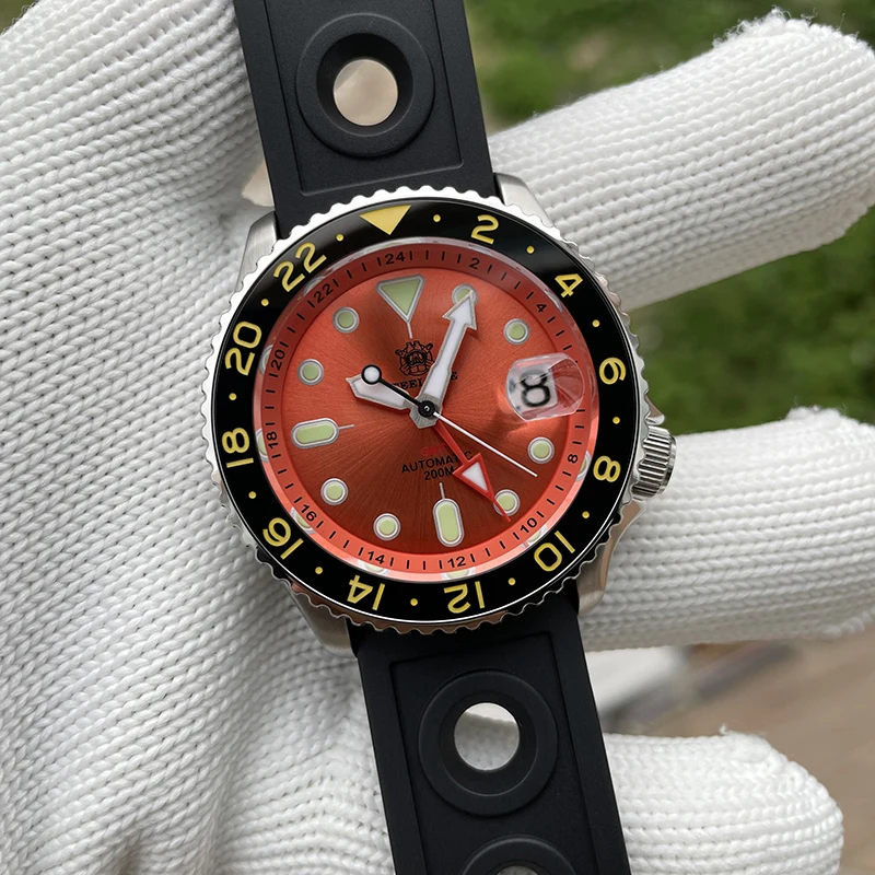 STEELDIVE Men Automatic Watch 42mm GMT Mechanical Wristwatch 20ATM Waterproof Luminous Sapphire Mirror NH34 Ceramic Bezel
STEELDIVE Men Automatic Watch 42mm GMT Mechanical Wristwatch 20ATM Waterproof Luminous Sapphire Mirror NH34 Ceramic Bezel